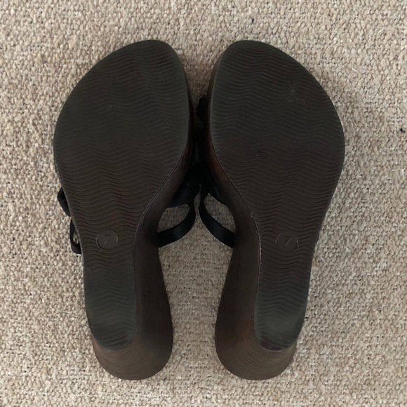 Mossimo Black Strappy Slip-on Wedges , Size 7 - Picture 8 of 8